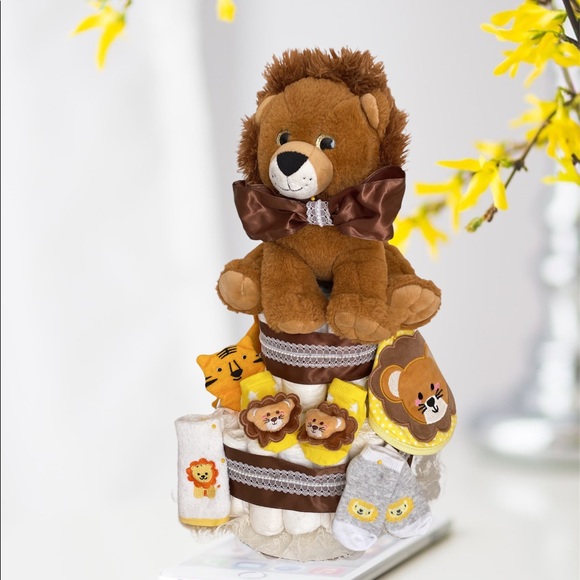 Lion Diaper Cake